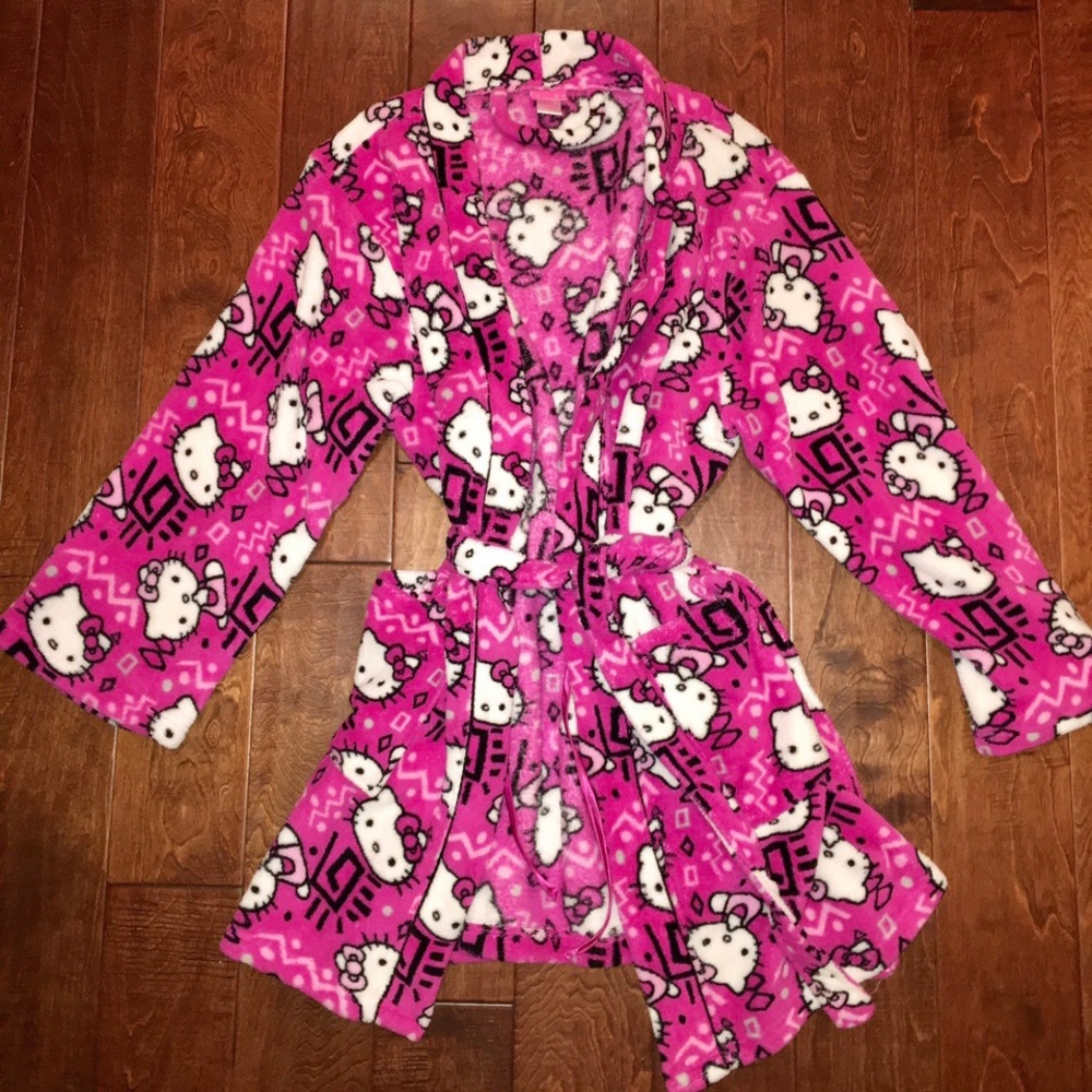 💗 Ultra Rare Hello Kitty Robe 💗